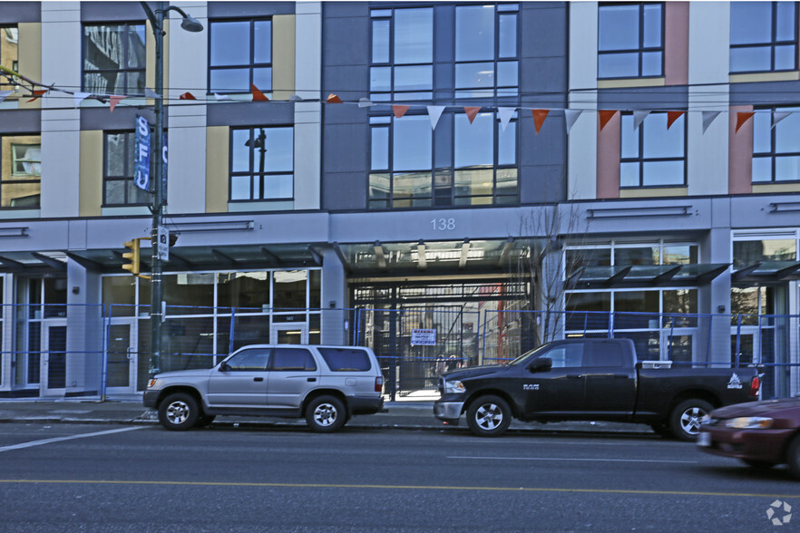 138 E Hastings St, Vancouver, BC à vendre - Photo de l’immeuble – Image 3 sur 18
