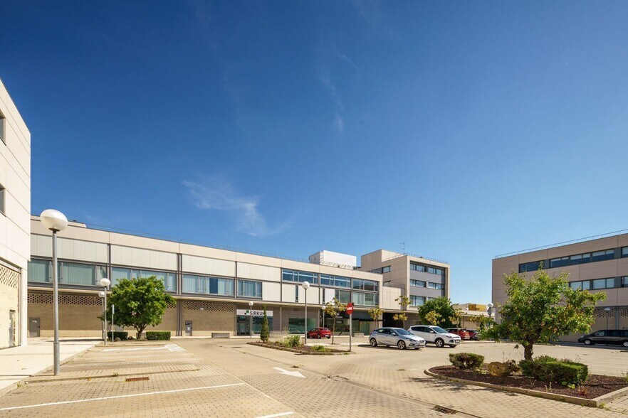 del Oro, 32, Valladolid, Valladolid à vendre - Photo de l’immeuble – Image 2 sur 90