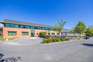 Plus de détails pour 2-4 Rue Charles Christofle, Saint-Denis - Local d'activités à louer