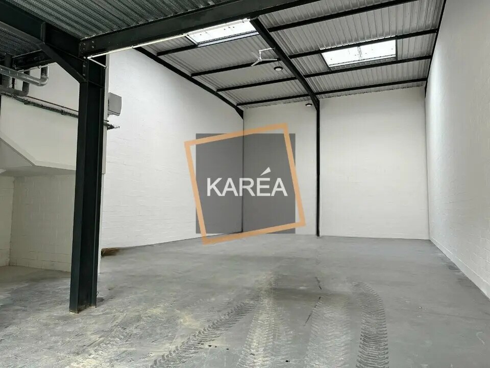 Local d'activités dans Courtry à vendre Photo de l’immeuble– Image 1 sur 6