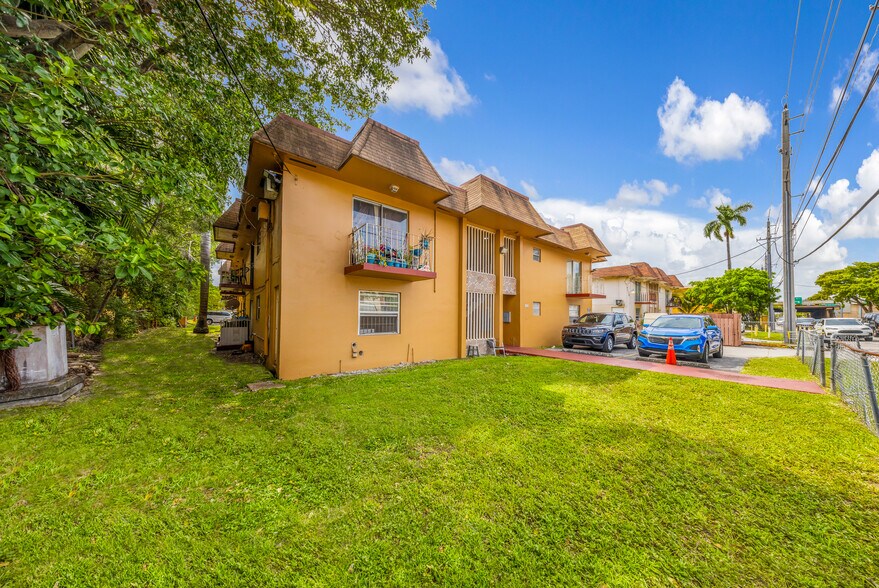 980 NW 45th Ave, Miami, FL à vendre - Photo de l’immeuble – Image 1 sur 13