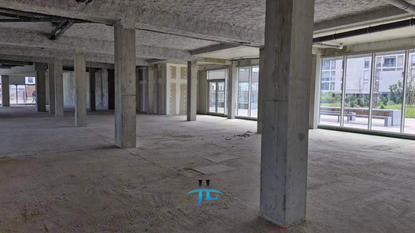 Local commercial dans Bordeaux à louer Photo intérieure– Image 1 sur 3