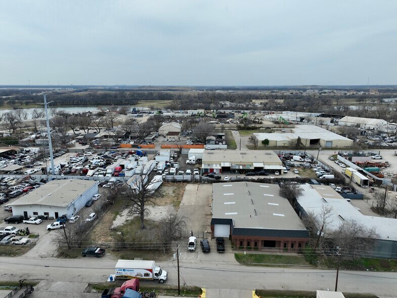 2119 Quincy St, Dallas, TX à louer - Photo principale – Image 1 sur 30
