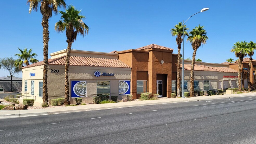 220 E Horizon Dr, Henderson, NV à vendre - Photo de l’immeuble – Image 2 sur 29