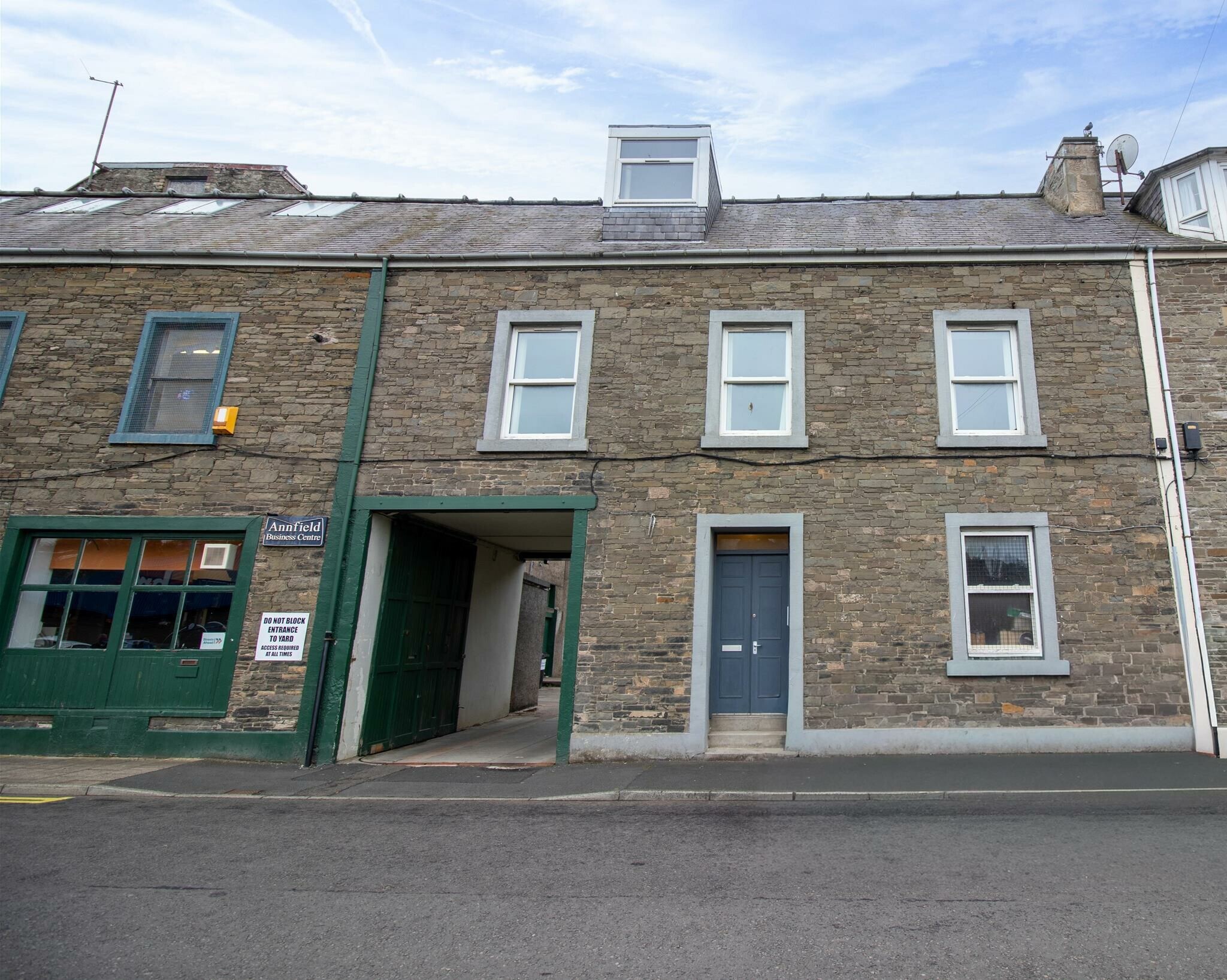 1-4 Teviot Crescent, Hawick à vendre Photo de l’immeuble– Image 1 sur 4