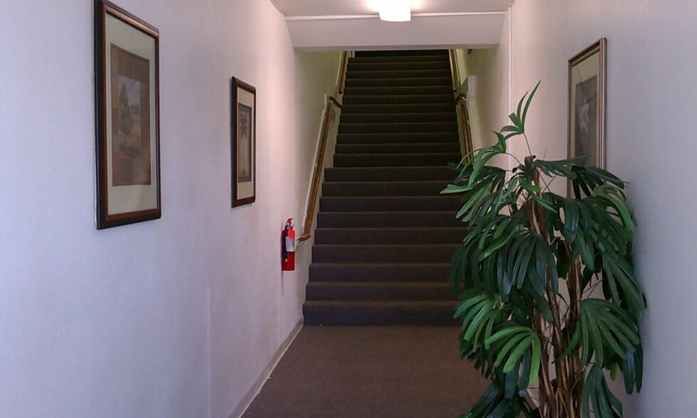 5620-5630 W Charleston Blvd, Las Vegas, NV à louer - Photo intérieure – Image 3 sur 17
