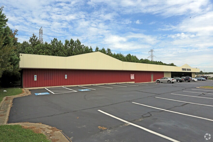 241 Kirby Dr, Rocky Mount, NC à louer - Photo de l’immeuble – Image 2 sur 4