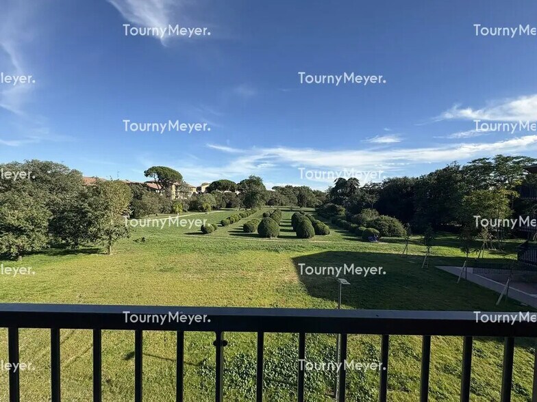 Bureau dans Toulouse à louer - Photo de l’immeuble – Image 3 sur 10