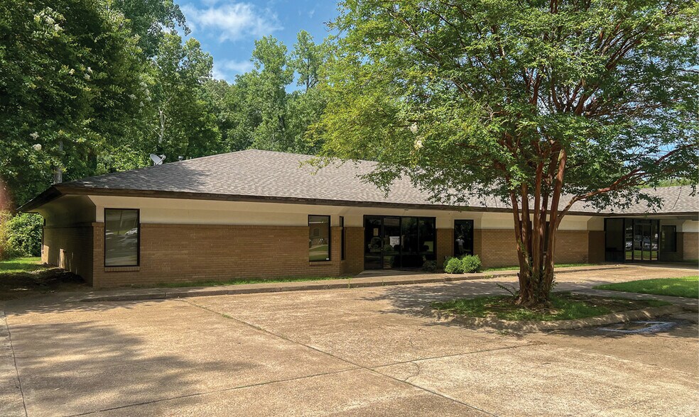2914 Cypress Rd, Arkadelphia, AR à vendre - Photo de l’immeuble – Image 3 sur 9