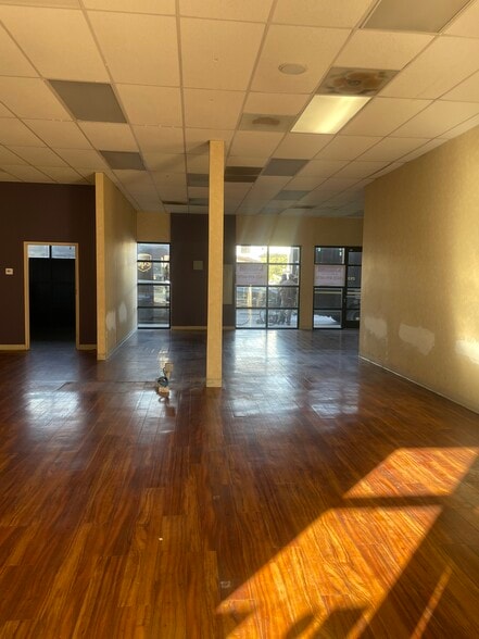 3322-3390 E 7th St, Long Beach, CA à louer - Photo de l’immeuble – Image 3 sur 14