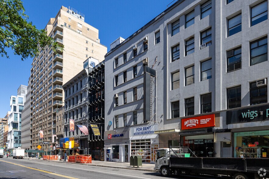 41-43 W 14th St, New York, NY à louer - Photo de l’immeuble – Image 3 sur 4