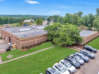 Plus de détails pour 50 Snake Hill Rd, West Nyack, NY - Industriel/Logistique à louer