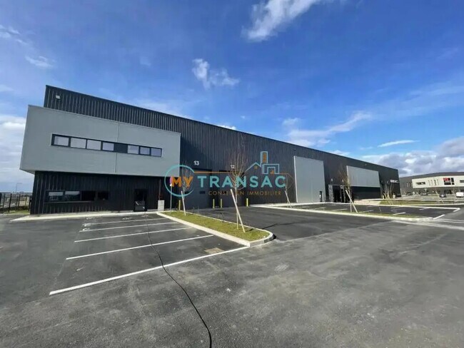 Plus de détails pour Industriel/Logistique à louer