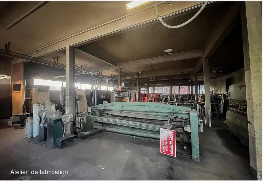 Local d'activités dans Annemasse à vendre - Photo de l’immeuble – Image 3 sur 12