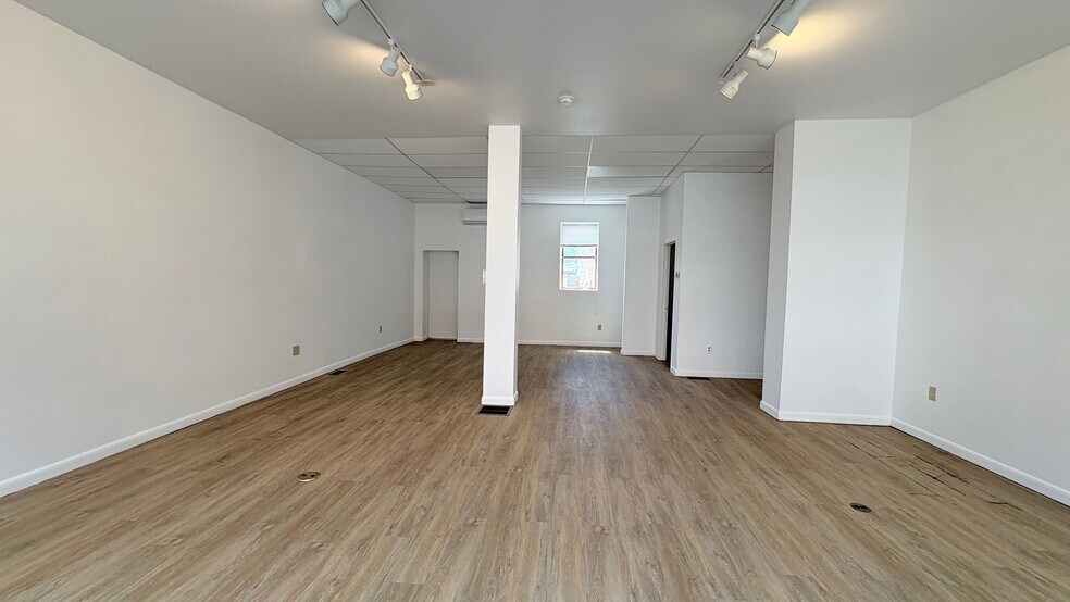 203 Warren St, Hudson, NY à louer - Photo de l’immeuble – Image 3 sur 9