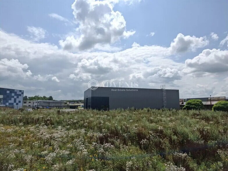 Local d'activités dans Dombasle-sur-Meurthe à vendre - Photo de l’immeuble – Image 2 sur 7