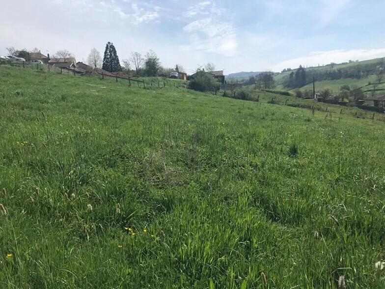 Terrain dans Bourgvilain à vendre - Aérien – Image 3 sur 4