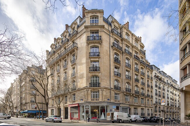 Plus de détails pour Rue George Sand, Paris - Bureau à louer