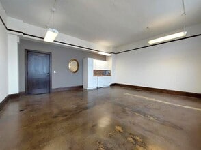 275 4th St E, Saint Paul, MN à louer Photo intérieure– Image 1 sur 3