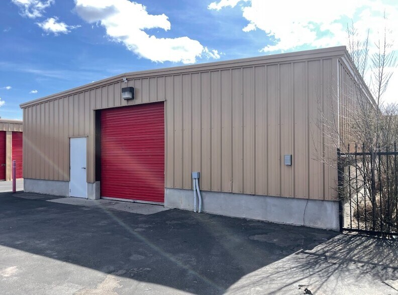 2460 Prospect Dr, Idaho Falls, ID à louer - Photo de l’immeuble – Image 2 sur 5