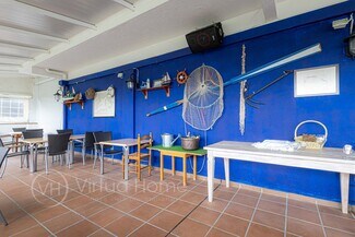 Plus de détails pour Local commercial à vendre