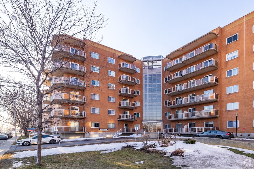 7405-7415 Beaubien St E, Anjou, QC à vendre - Photo de l’immeuble – Image 3 sur 4
