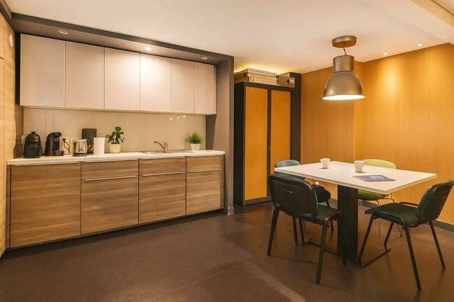 Plus de détails pour Bureau à louer