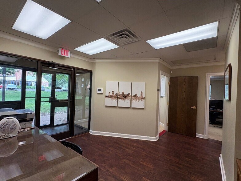 229 Ward Cir, Brentwood, TN à vendre - Photo de l’immeuble – Image 2 sur 4