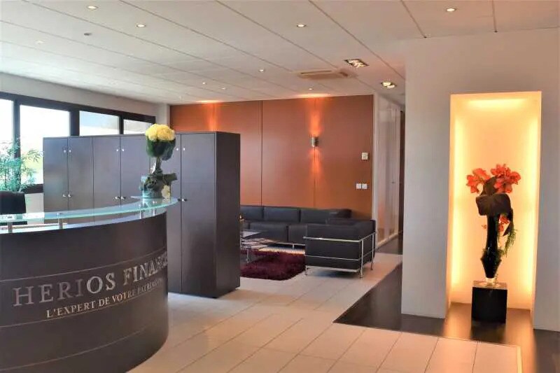 Bureau dans Dardilly à vendre - Hall d’entrée – Image 3 sur 11