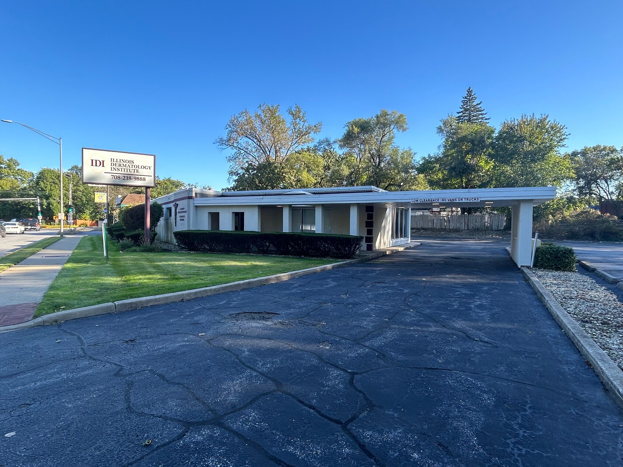 19 River Oaks Dr, Calumet City, IL à louer Photo principale– Image 1 sur 12