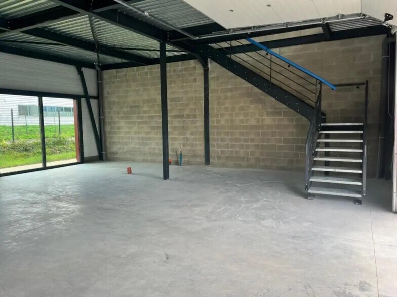 Industriel/Logistique dans Marcoussis à vendre - Photo intérieure – Image 3 sur 7