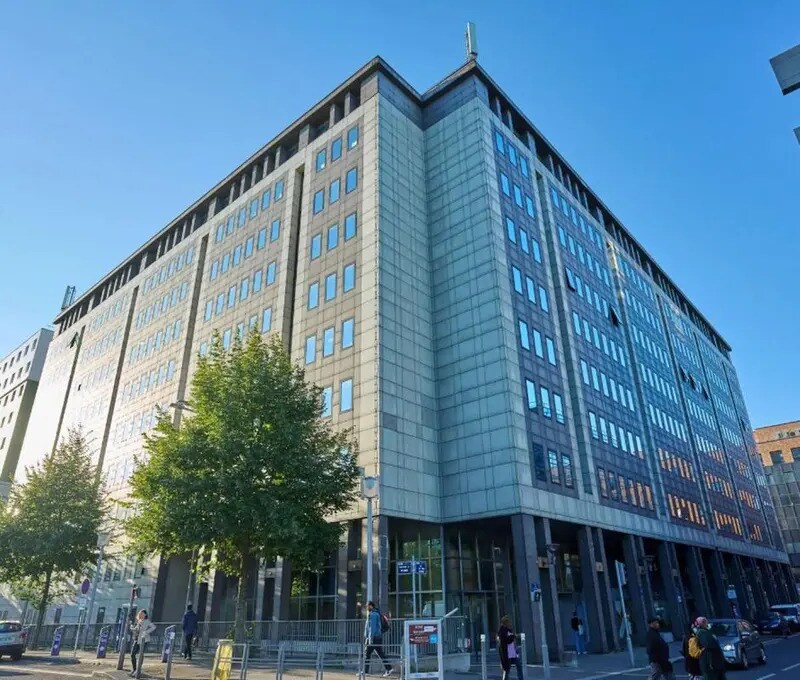 85-93 Rue Des Trois Fontanot, Nanterre à louer Photo de l’immeuble– Image 1 sur 6