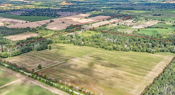 4065 5th Line, Innisfil, ON à vendre Photo principale– Image 1 sur 1