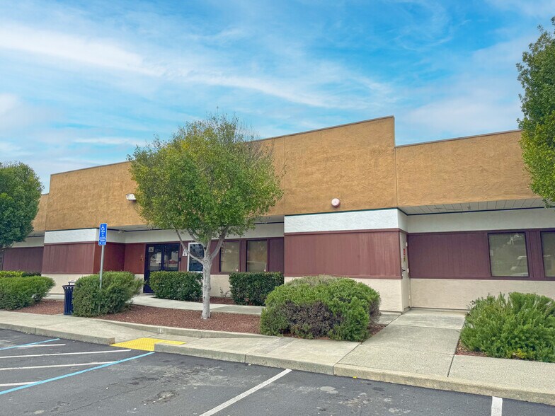 125 Corporate Pl, Vallejo, CA à louer - Photo de l’immeuble – Image 3 sur 6