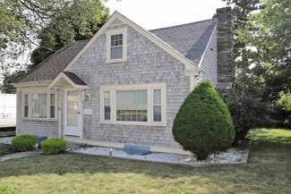 Plus de détails pour 868 Ashley Blvd, New Bedford, MA - Bureau à vendre