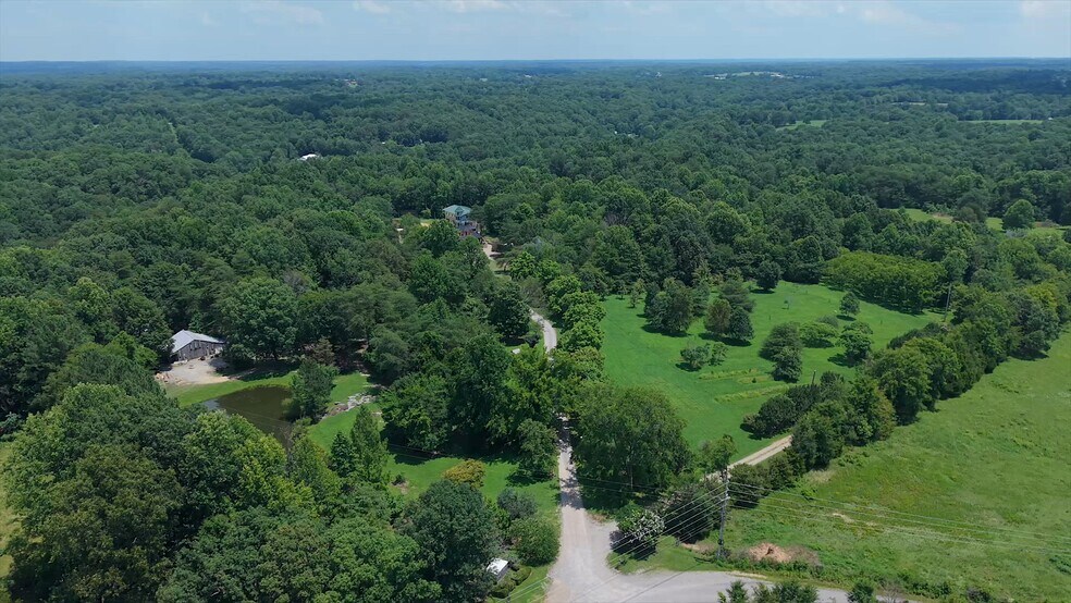 1374 Peter Pond Rd, Ashland City, TN à vendre - Vidéo sur l’annonce professionnelle – Image 1 sur 85