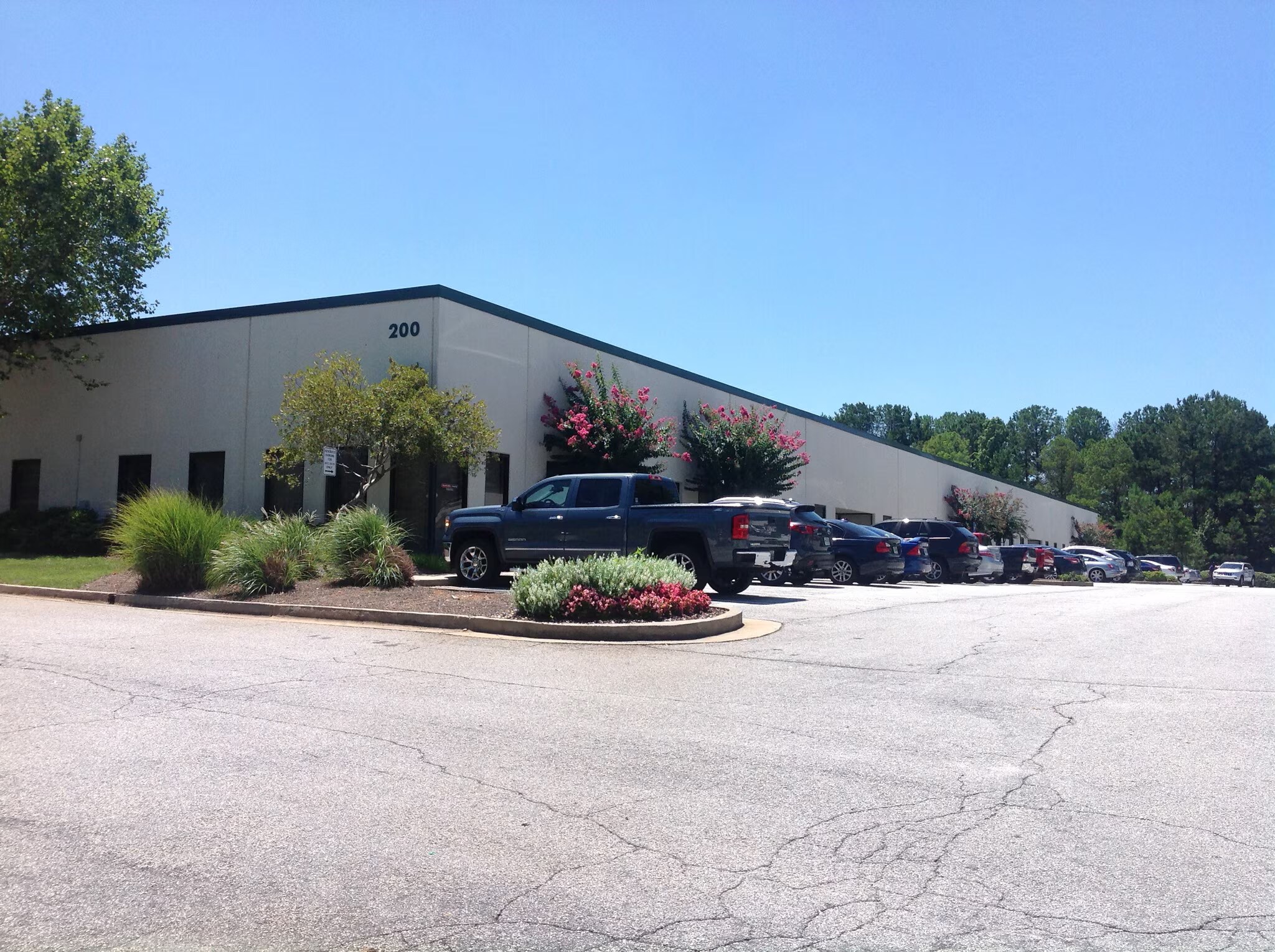 200 Business Center Dr, Stockbridge, GA à louer Photo principale– Image 1 sur 6