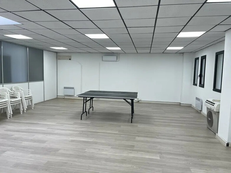 Bureau dans Marseille à louer - Photo de l’immeuble – Image 3 sur 6