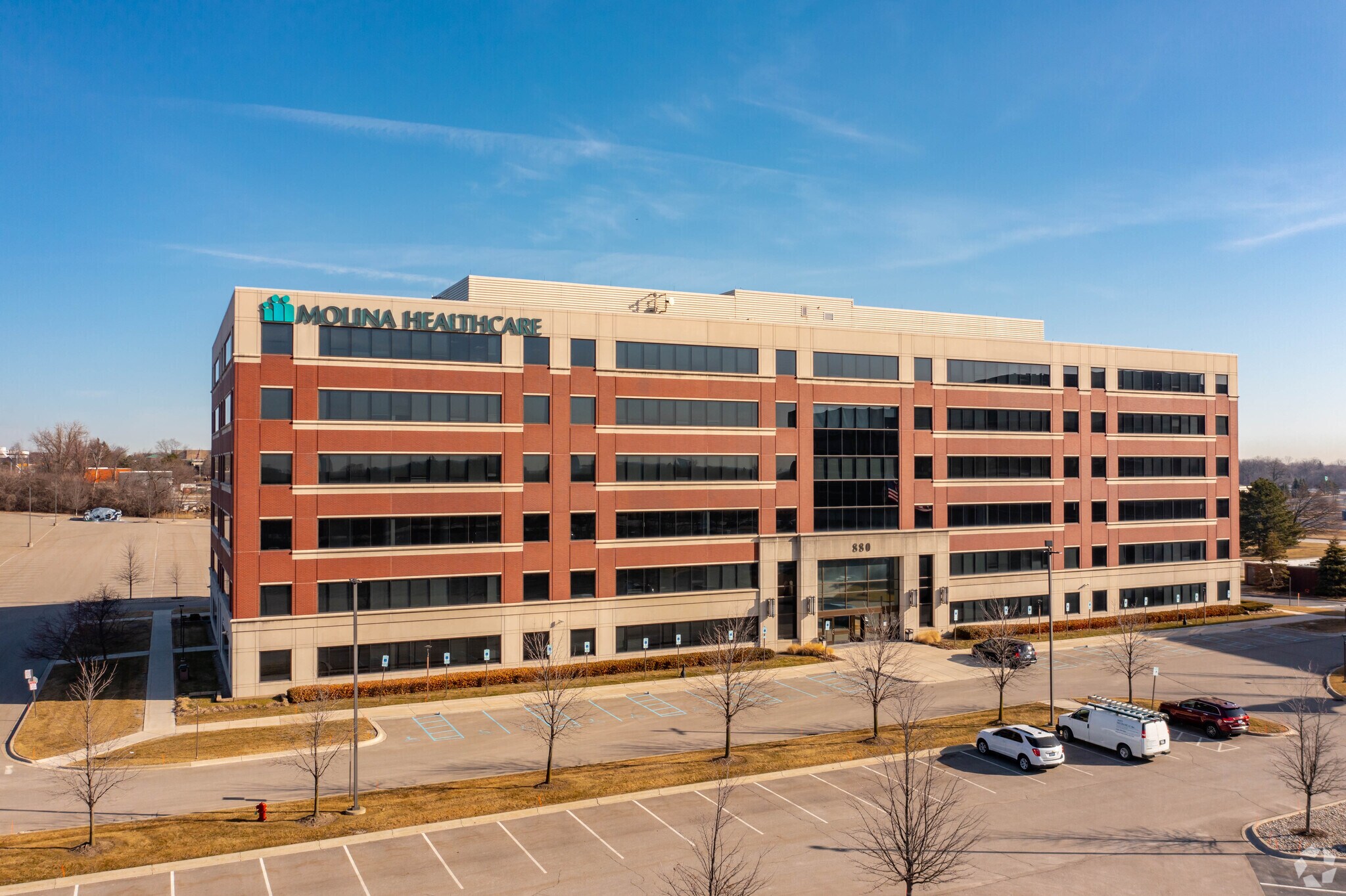 880 W Long Lake Rd, Troy, MI à louer Photo principale– Image 1 sur 12