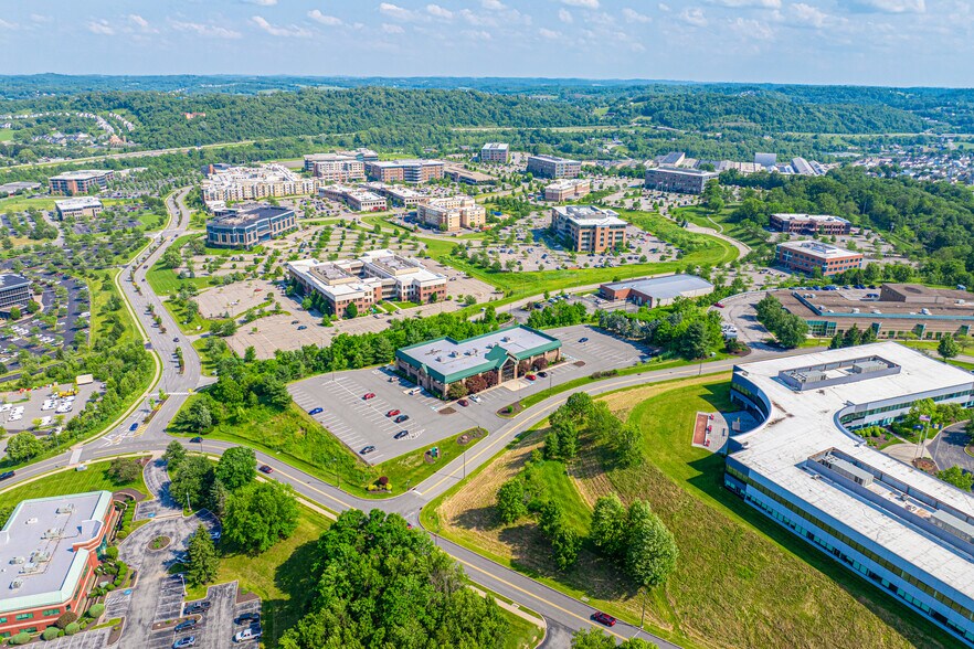 101 Hillpointe Dr, Canonsburg, PA à louer - Photo de l’immeuble – Image 3 sur 14