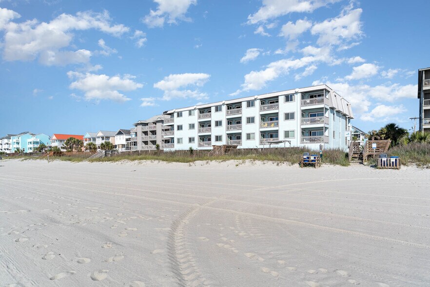 1011 S Ocean Blvd, Surfside Beach, SC à vendre - Photo de l’immeuble – Image 3 sur 28