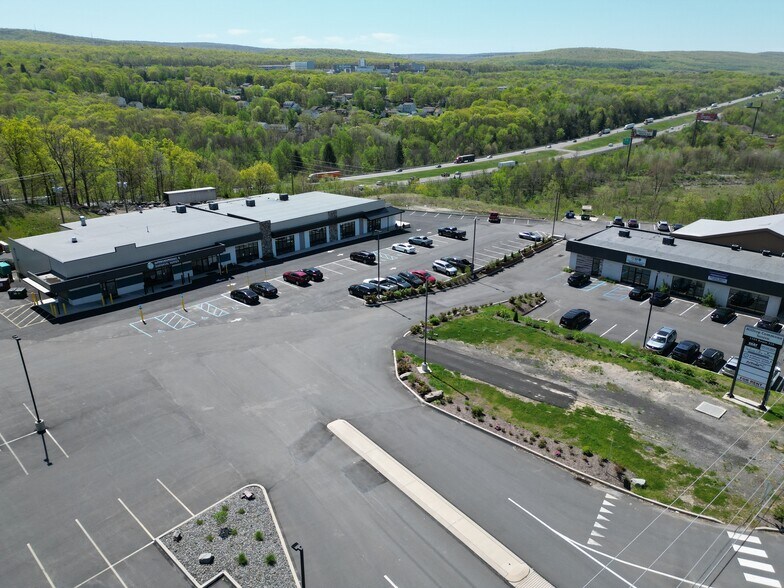 1325 Highway 315 Blvd, Wilkes-Barre, PA à louer - Photo de l’immeuble – Image 2 sur 18