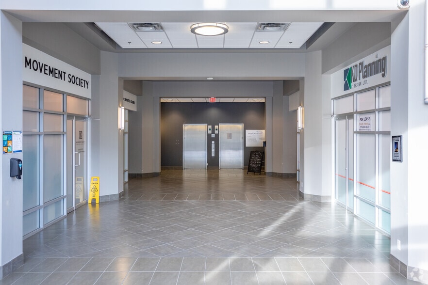 34077 Gladys Ave, Abbotsford, BC à louer - Photo intérieure – Image 2 sur 18