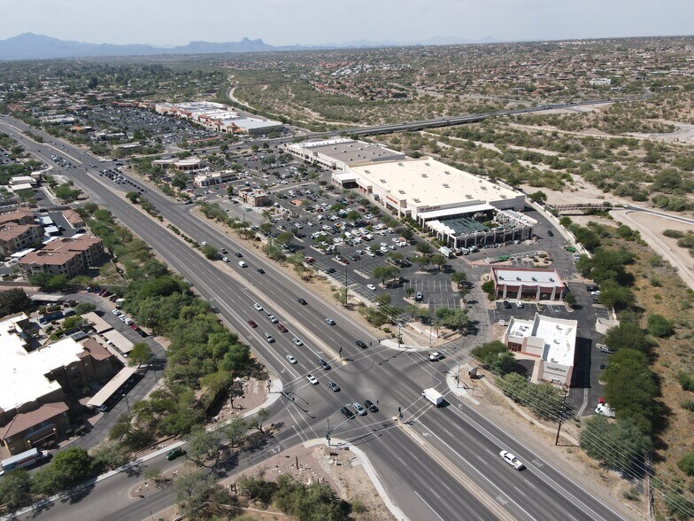 10775-10885 N Oracle Rd, Tucson, AZ à louer - Photo de l’immeuble – Image 1 sur 12