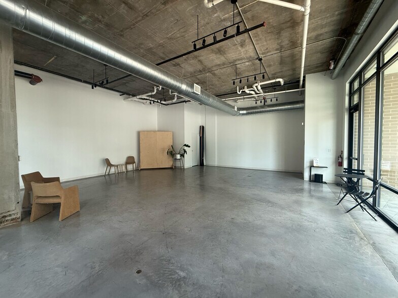 501 W 4th St, Winston-Salem, NC à louer - Photo de l’immeuble – Image 2 sur 51