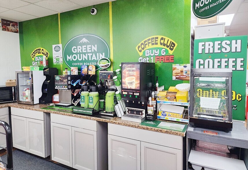 19 Williams St, Stroudsburg, PA à vendre - Photo de l’immeuble – Image 3 sur 7