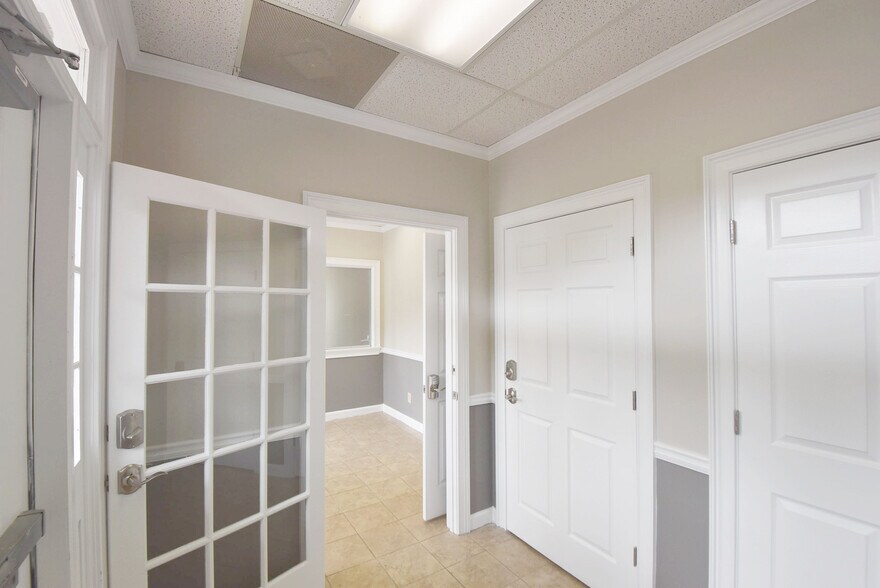 116 Peachtree Ct, Fayetteville, GA à louer - Photo de l’immeuble – Image 3 sur 51