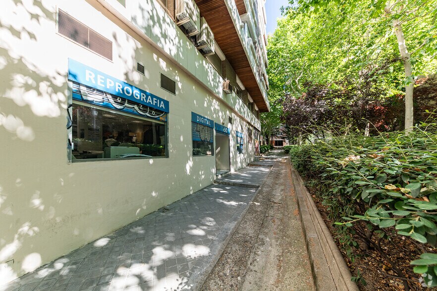 Immeuble residentiel dans Madrid, Madrid à vendre - Photo intérieure – Image 1 sur 1
