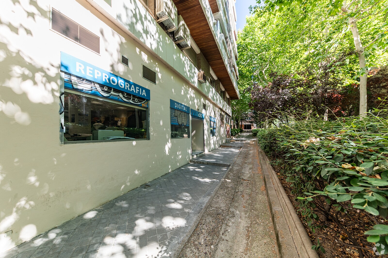 Immeuble residentiel dans Madrid, Madrid à vendre Photo intérieure– Image 1 sur 2