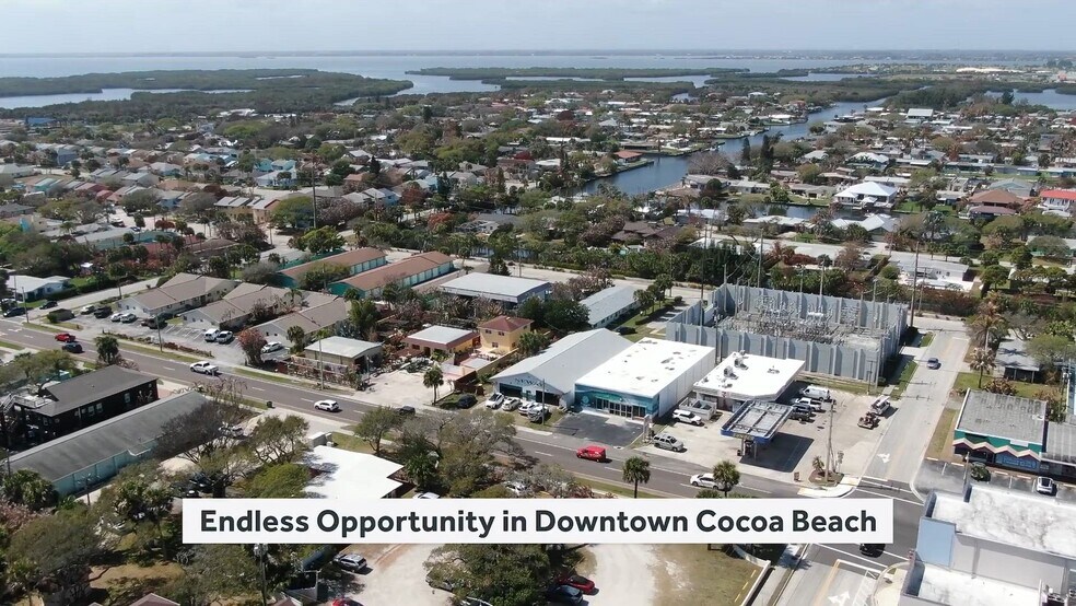 150 S Orlando Ave, Cocoa Beach, FL à vendre - Vidéo sur l’annonce professionnelle – Image 2 sur 11